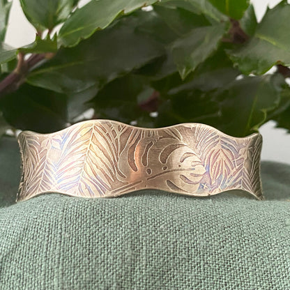 Tropical Wavy Anticlastic Cuff