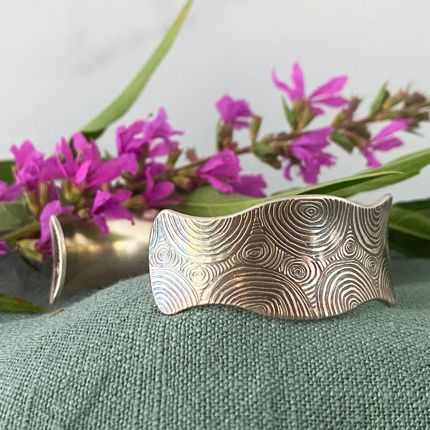 Modern Circles Anticlastic Wavy Cuff