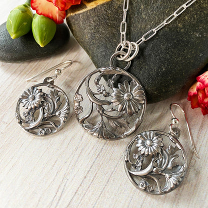 Antique Daisy Necklace and Earring Set