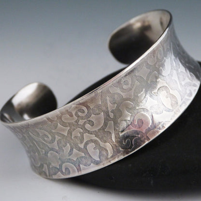 Grapevine Textured Sterling Anticlastic Bracelet