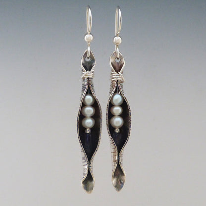 Peapod Earrings (3 pearls)