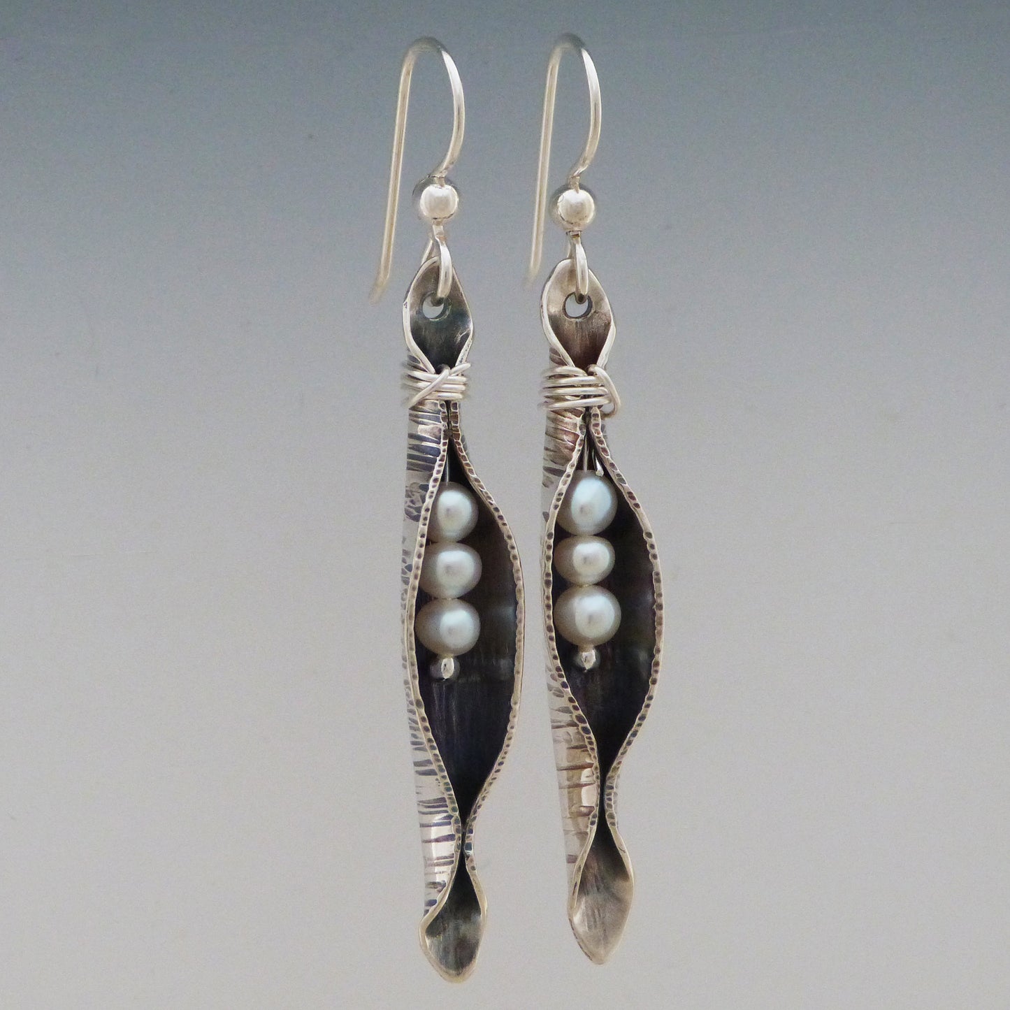 Peapod Earrings (3 pearls)
