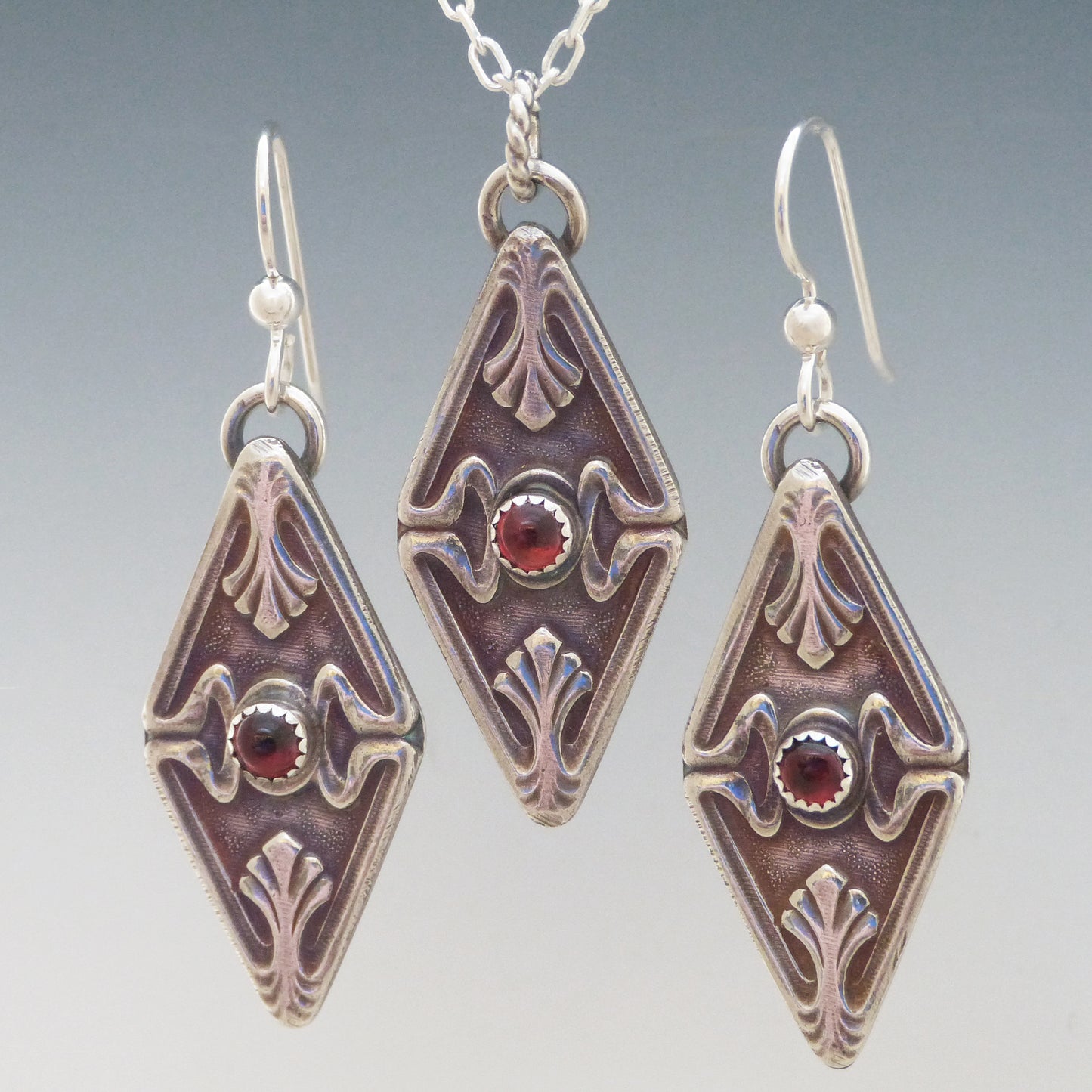 Garnet Art Deco Necklace