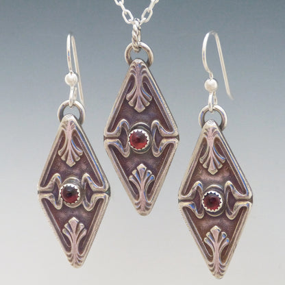 Garnet Art Deco Necklace