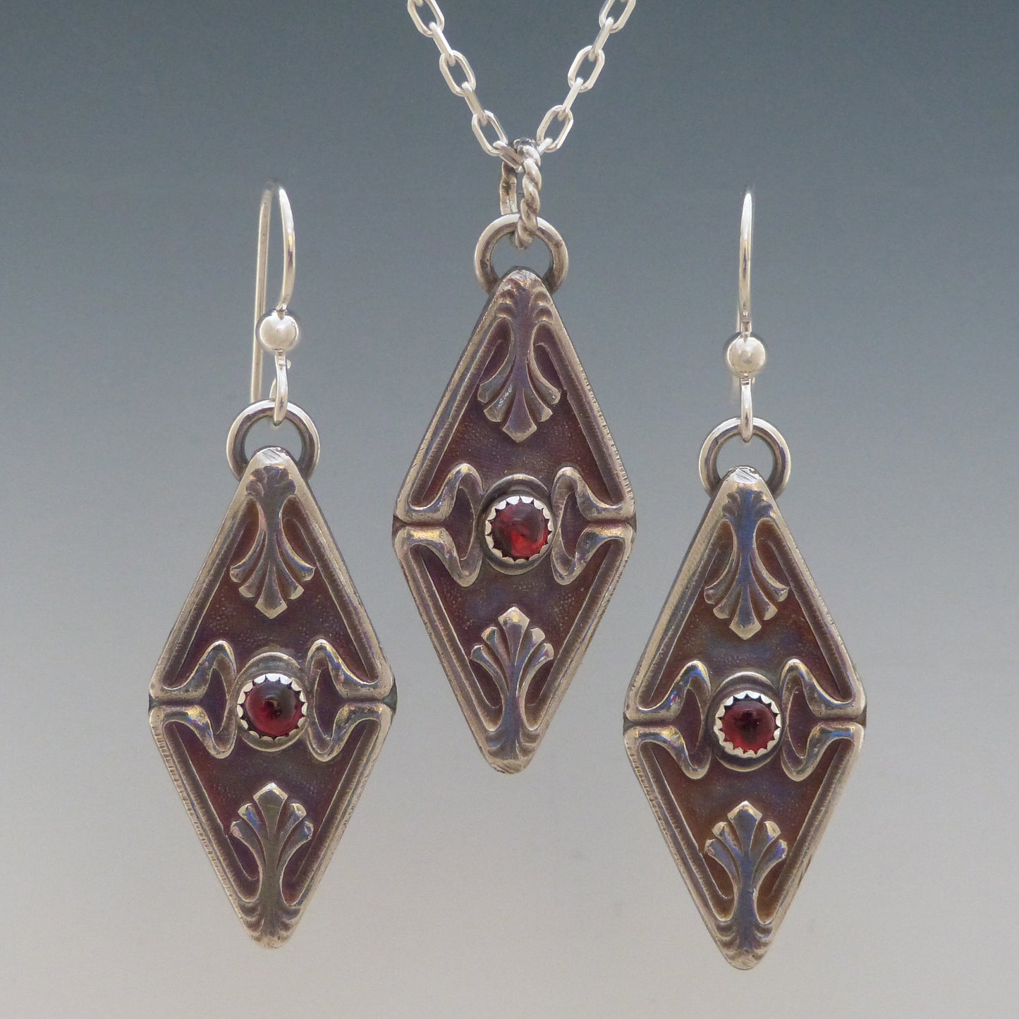 Garnet Art Deco Necklace